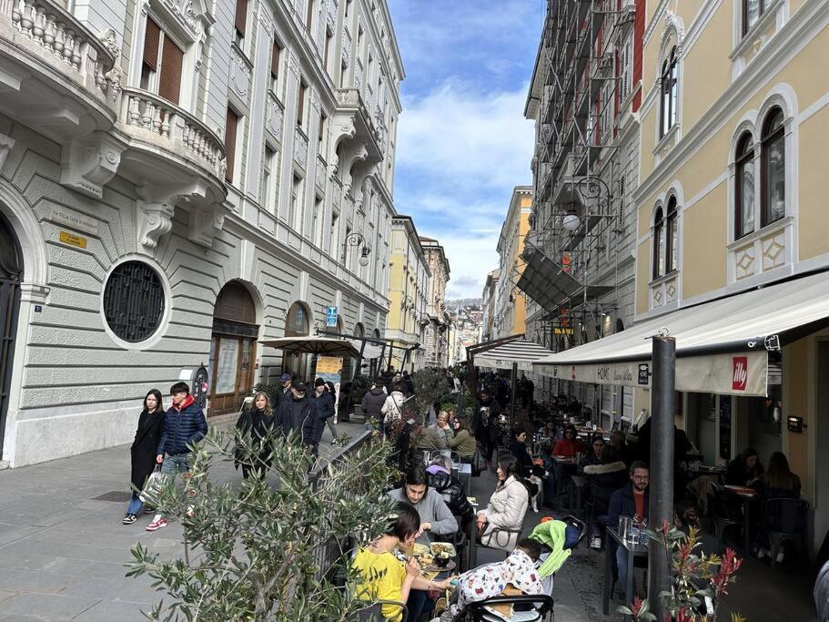 Central Mazzini Suits Trieste Dış mekan fotoğraf